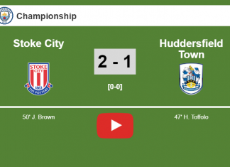 Stoke City recovers a 0-1 deficit to prevail over Huddersfield Town 2-1. HIGHLIGHT