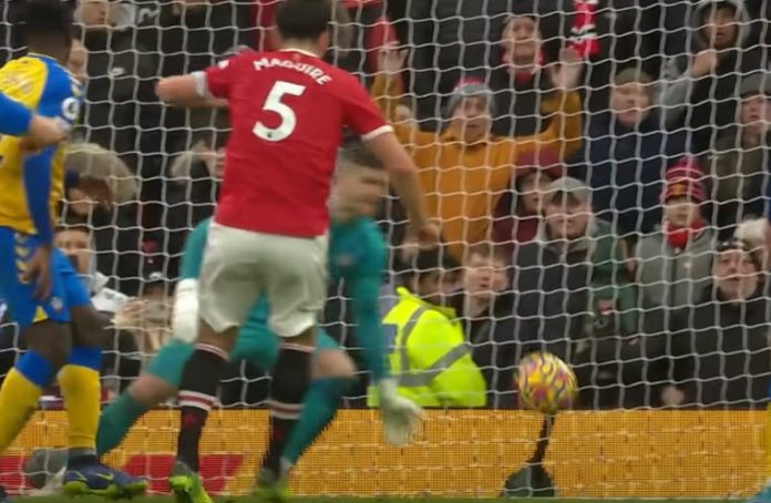 Manchester United and Southampton draw 1-1 on Saturday. HIGHLIGHTS