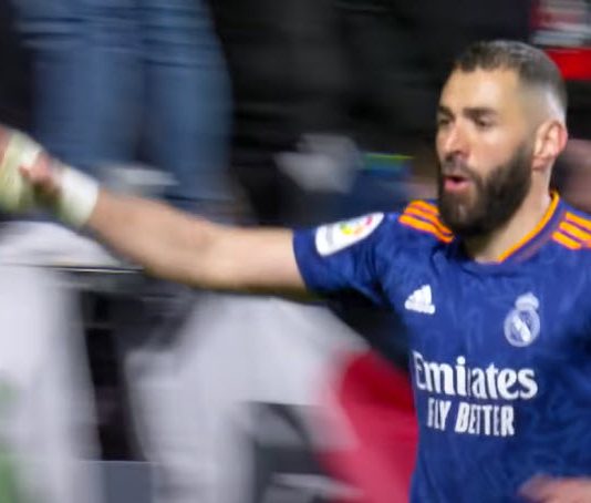 Real Madrid overcomes Rayo Vallecano 1-0 with a goal scored by K. Benzema