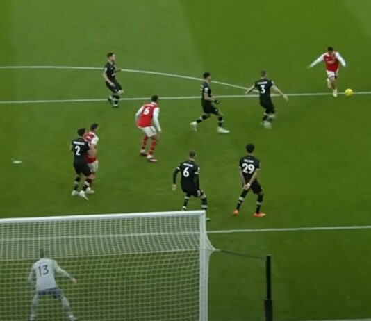 Arsenal beats AFC Bournemouth after recovering from a 0-2 deficit. HIGHLIGHTS