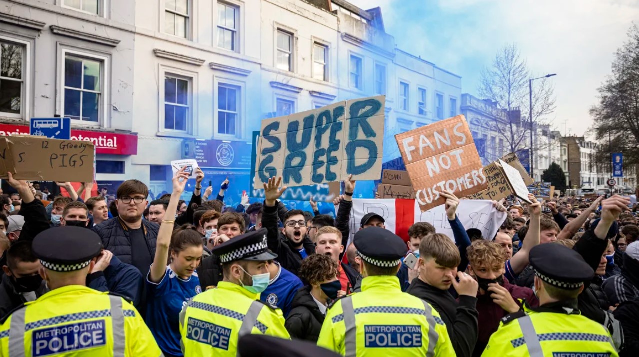 Fans Protest Against European Super League
