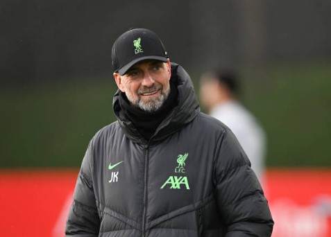 Jurgen Klopp In Tension As Liverpool Face Left Back Problem