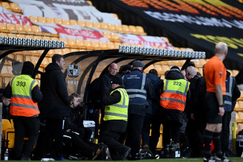 Unsettling Pitch Invasion Mars League One Clash Between Port Vale And Portsmouth
