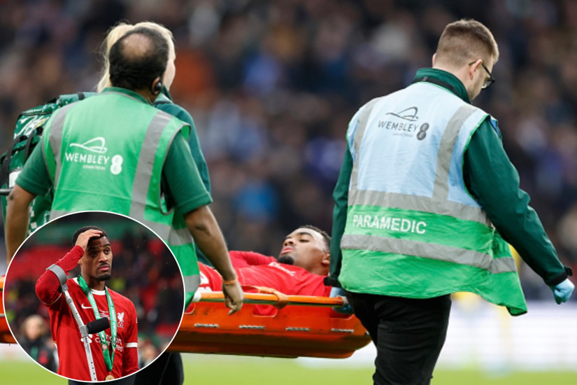 Liverpool's Ryan Gravenberch Stretchered Off After Injury In Carabao Cup Final