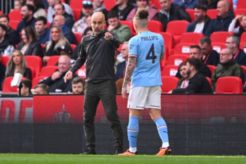 Pep Guardiola Apologizes To Kalvin Phillips For Weight Criticism