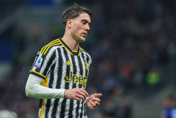 Vlahovic Future At Juventus Remains Speculation