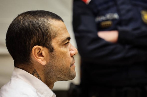 Dani Alves Gets Bail After Paying 1 Million Dollars