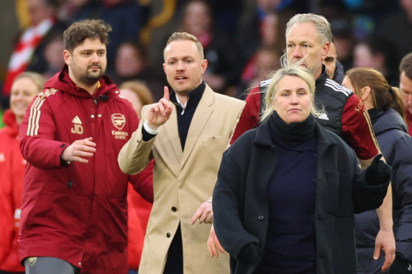 Chelsea Manager Emma Hayes Shoves Arsenal Manager Jonas Eidevall In League Cup Final