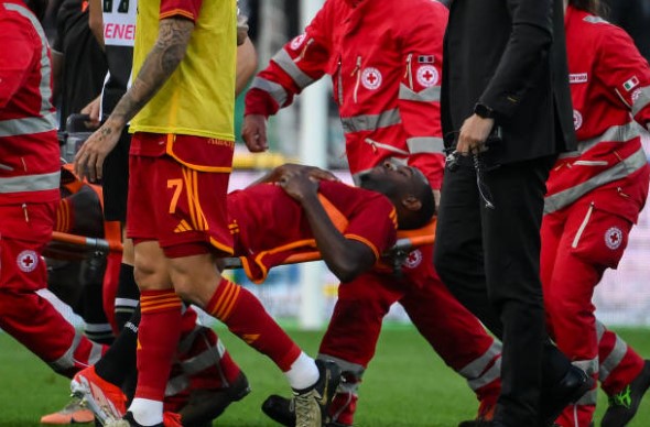 Udinese Vs Roma Suspended After Evan Ndicka Collapses