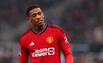 Agent Stands Up For Martial