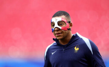 Kylian Mbappe Could Play Against The Netherlands Despite A Broken Nose