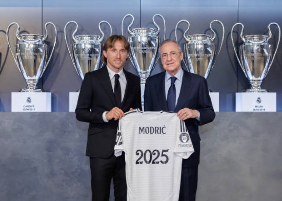 Luka Modric Extends His Contract