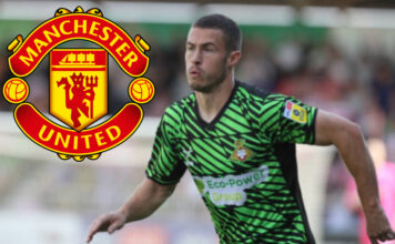 Manchester United Hand Trial To Veteran Winger Tommy Rowe