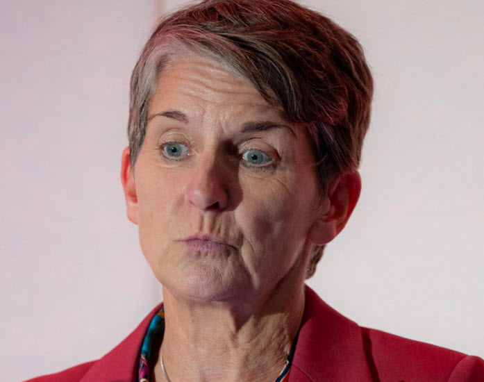 Laura McAllister criticizes Kevin Lamour’s dismissal Laura Mcallister